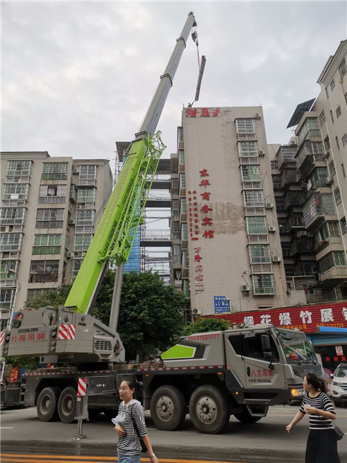 通城县吊车租赁需要注意事项
